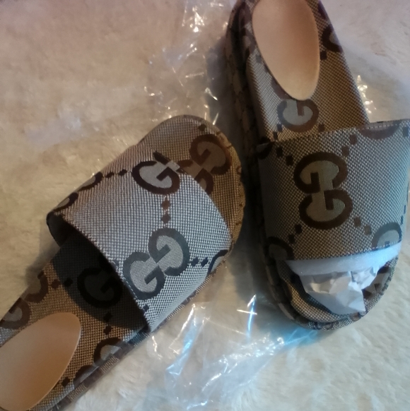 GG Monogram Style Platform Slip-On Sandals – Designer Inspired – New - SIZE 8 - Picture 5 of 14